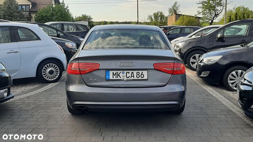 Audi A4 Limousine - 4