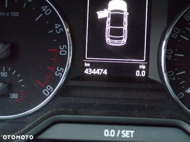 Części - Skoda Octavia III 2.0 TDI 150 KM HB 15R - 7