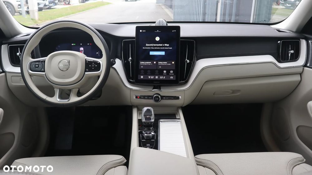 Volvo XC 60 B5 B AWD Ultra Dark - 12
