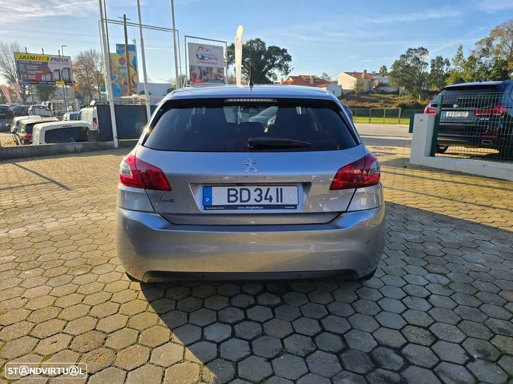 Peugeot 308 1.2 PureTech Allure EAT8 - 6