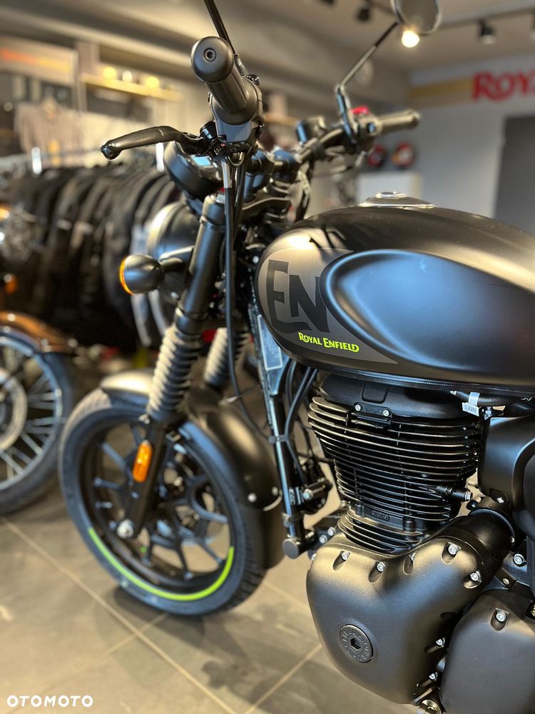 Royal Enfield HNTR - 7