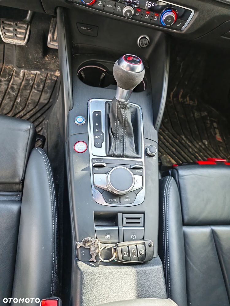 Audi RS3 Limousine 2.5 TFSI Quattro S tronic - 4