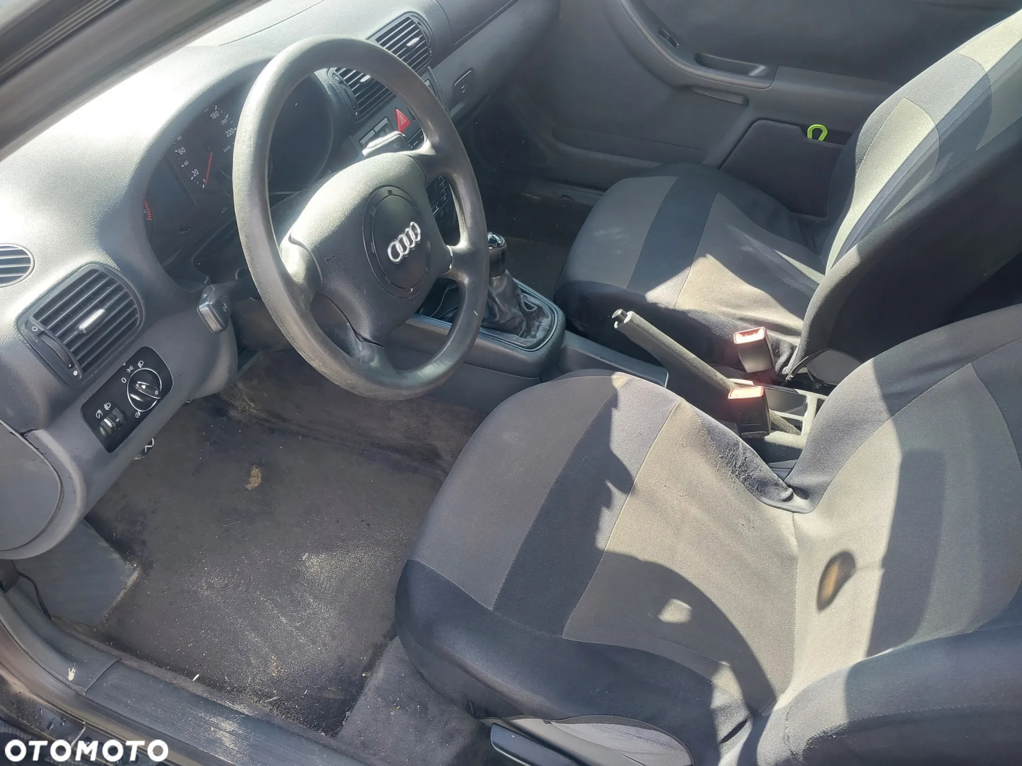 Audi A3 8L 3D silnik 1.8 20v AGN skrzynia biegów CZM drzwi zderzak błotnik klapa lusterko blenda maska LZ9U LZ9V maglownica belka szyba boczek alternator sprężarka przewód klimatyzacji radio kierownica fotel felgi przepustnica podszybie konsola CAŁY NA CZĘŚCI WSZYSTKIE CZĘŚCI - 12