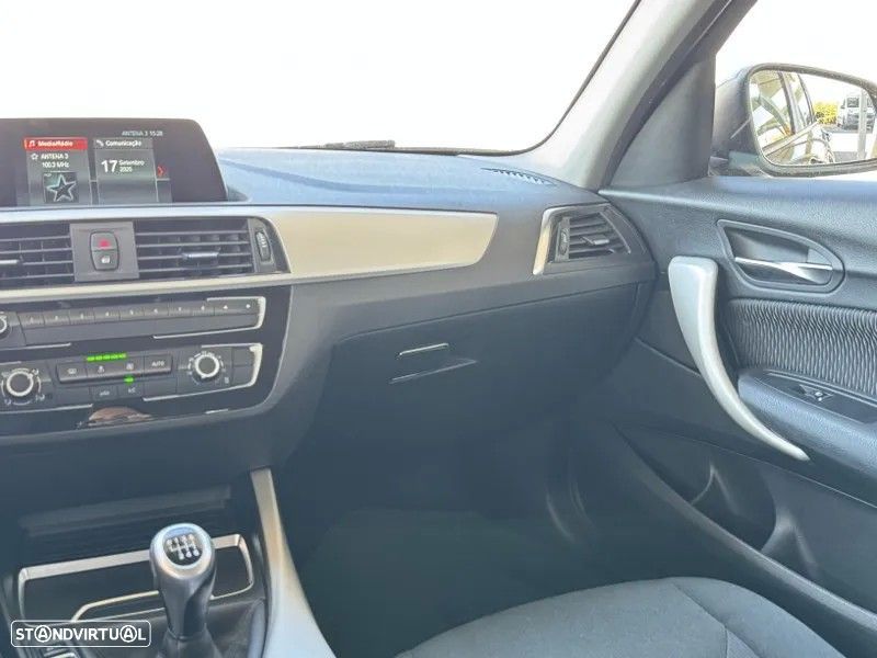 BMW 116 d Line Sport - 24