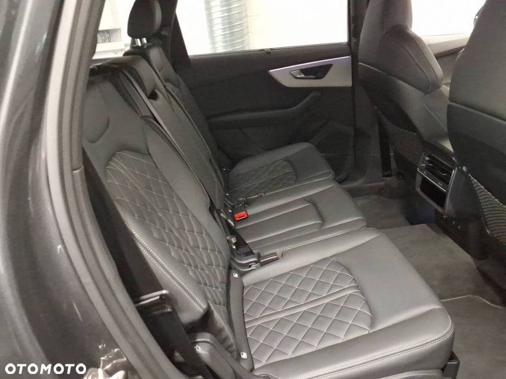 Audi Q7 55 TFSI mHEV Quattro Tiptr - 17
