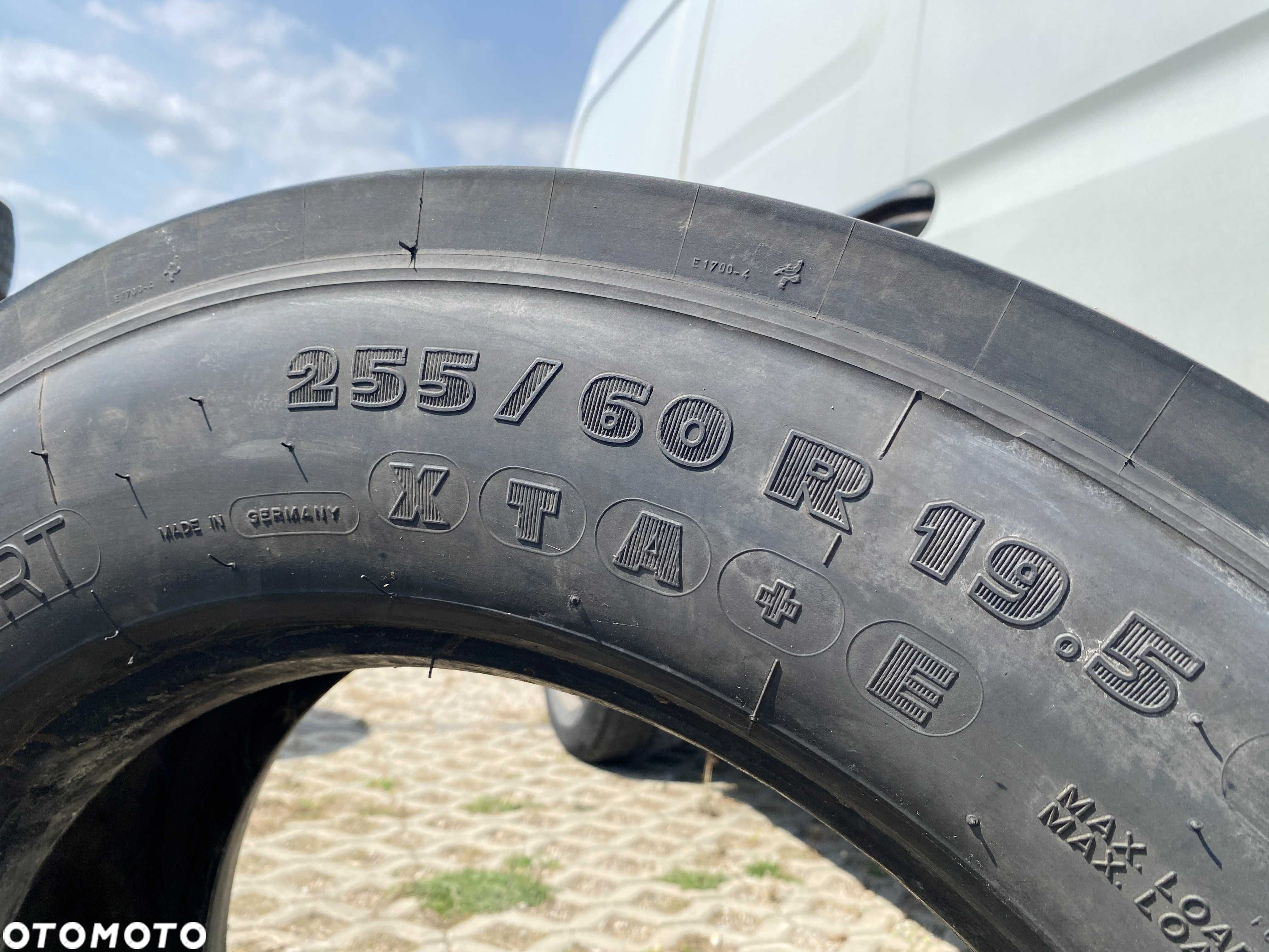 Opona 255/60R19.5 Michelin X-MaxiTrailer XTA+E niskopodwozie - 3