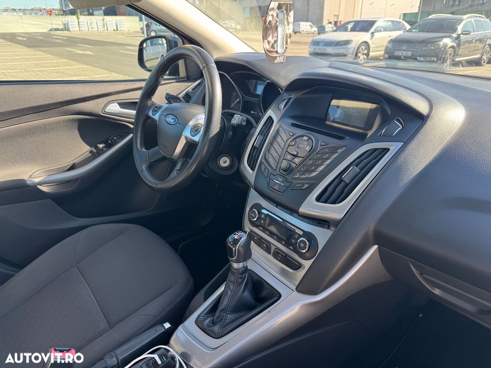 Ford Focus 1.0 EcoBoost Start-Stopp-System COOL&CONNECT - 4