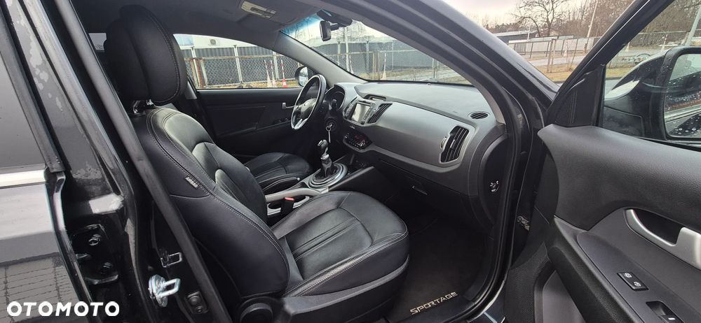 Kia Sportage 1.7 CRDI 2WD Dream-Team Edition - 19