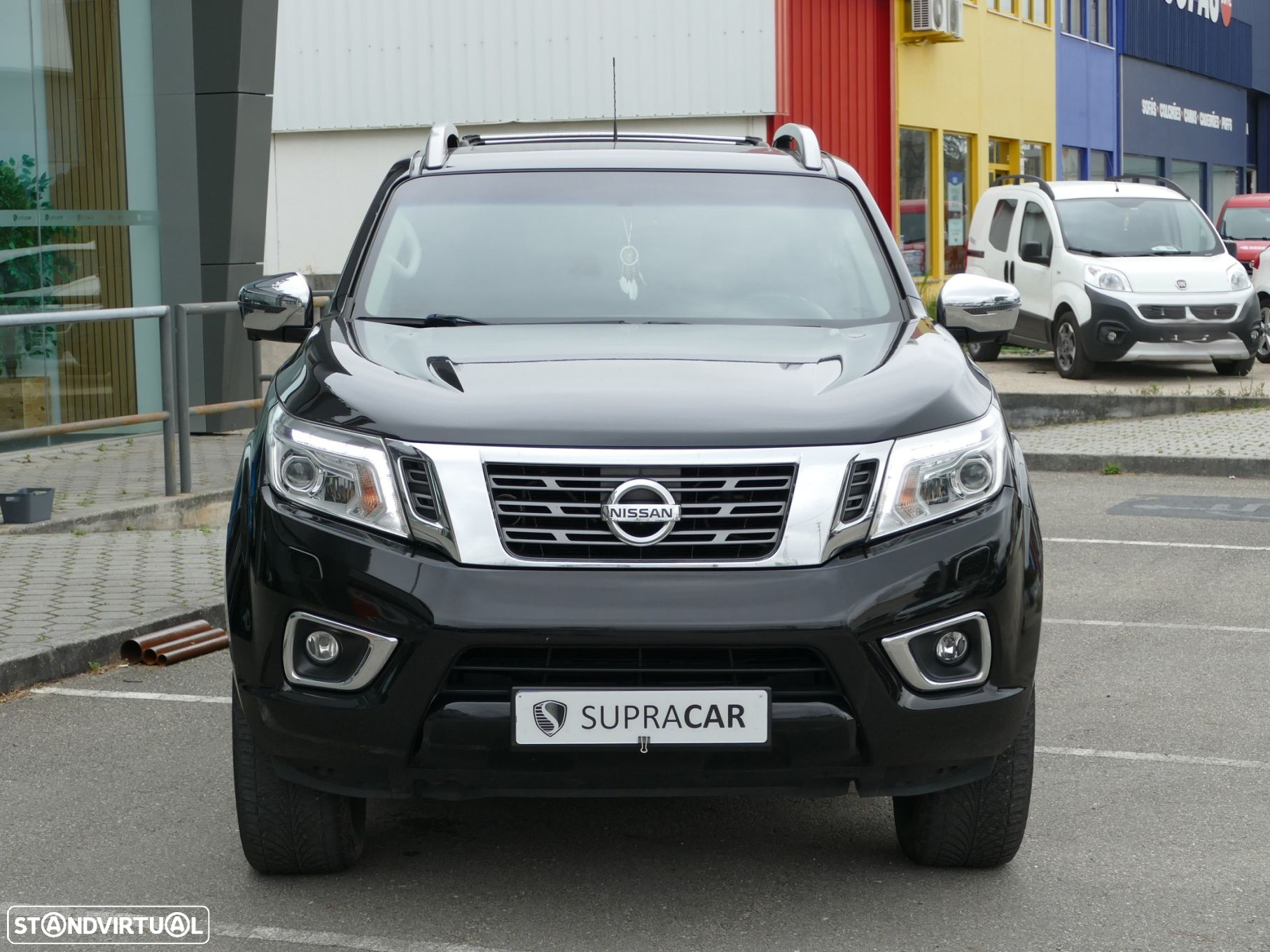 Nissan Navara 2.3 dCi CD 4WD Tekna - 2