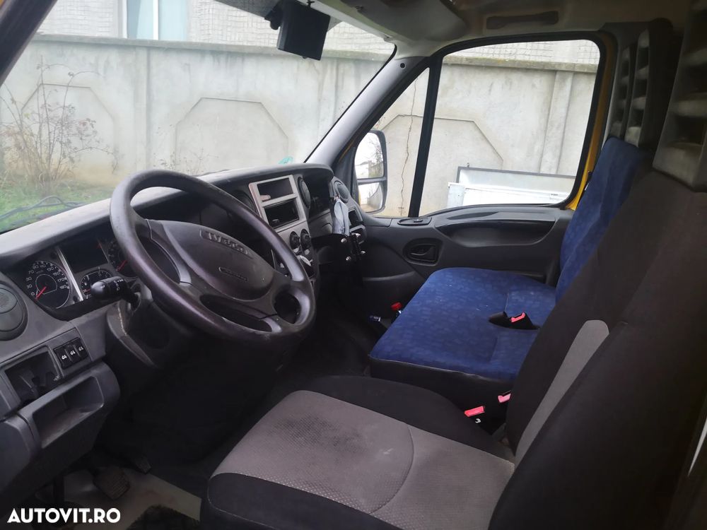 Iveco Daily DHL koffer - 3