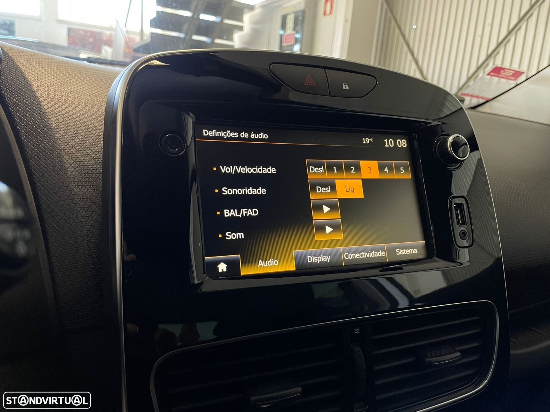 Renault Clio 0.9 TCe Limited - 23