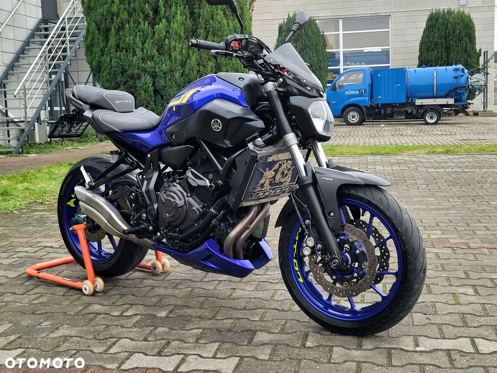 Yamaha MT - 19