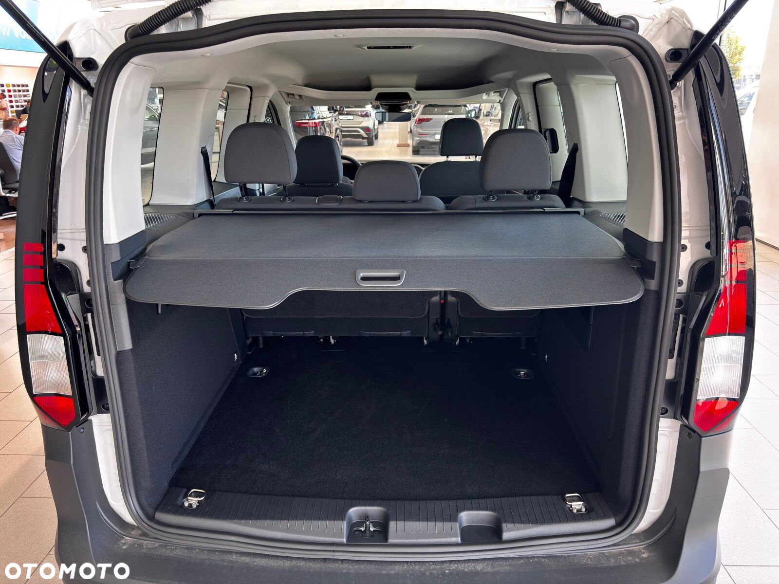 Volkswagen Caddy 2.0 TDI 102 KM 6-bm 5m - 10
