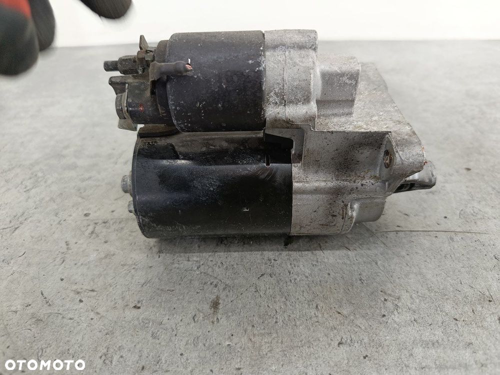 ROZRUSZNIK RENAULT LAGUNA II FL 0001106023  8200466754 BOSCH 2.0 16V - 4