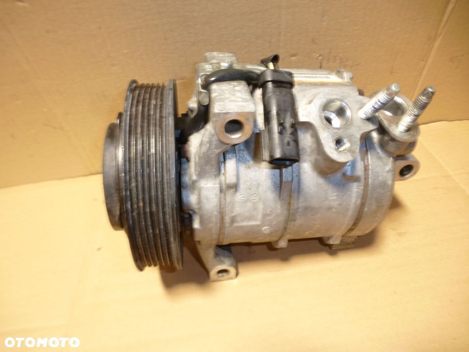 SPRĘŻARKA KLIMATYZACJI CHRYSLER 300C THEMA 3.0CRD - 1