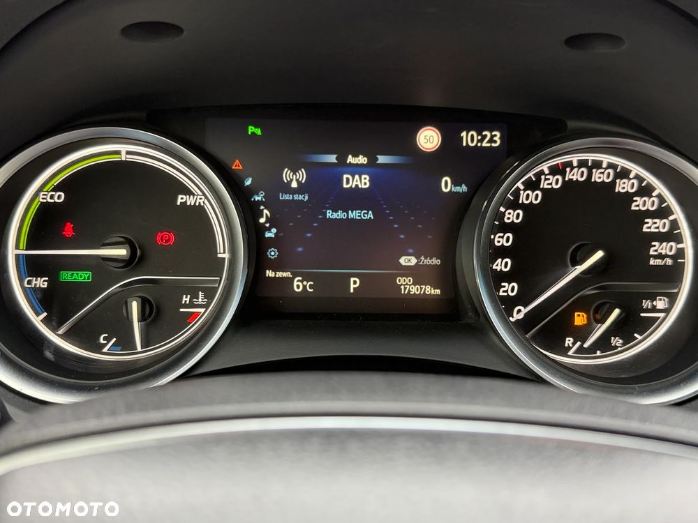 Toyota Camry 2.5 Hybrid Comfort CVT - 13