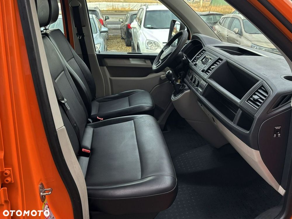 Volkswagen Transporter - 27