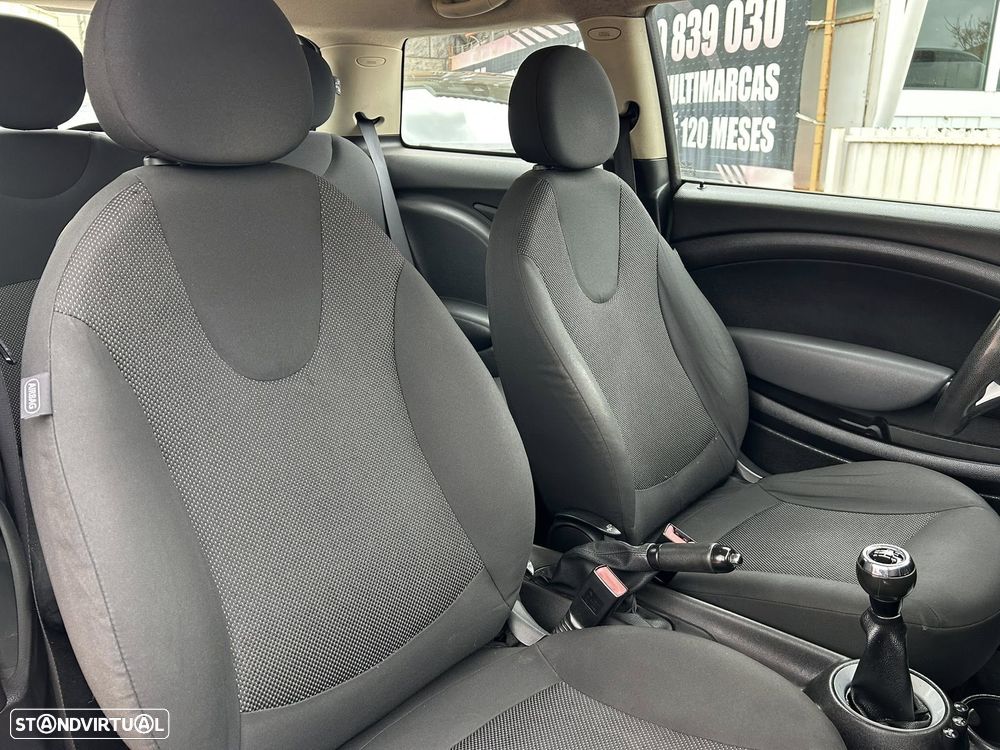 MINI 3 Portas One D - 28