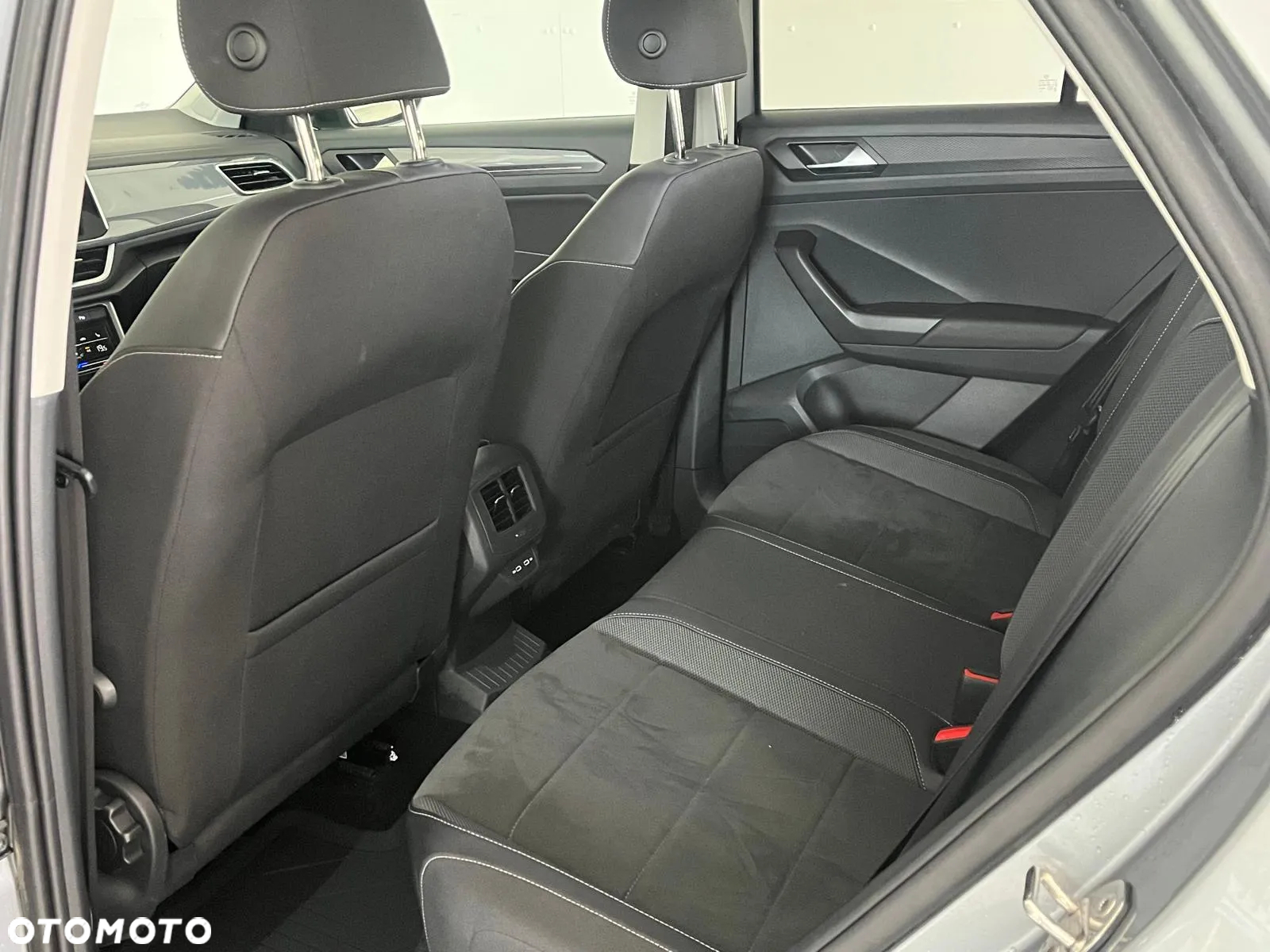 Volkswagen T-Roc 1.5 TSI Style DSG - 32