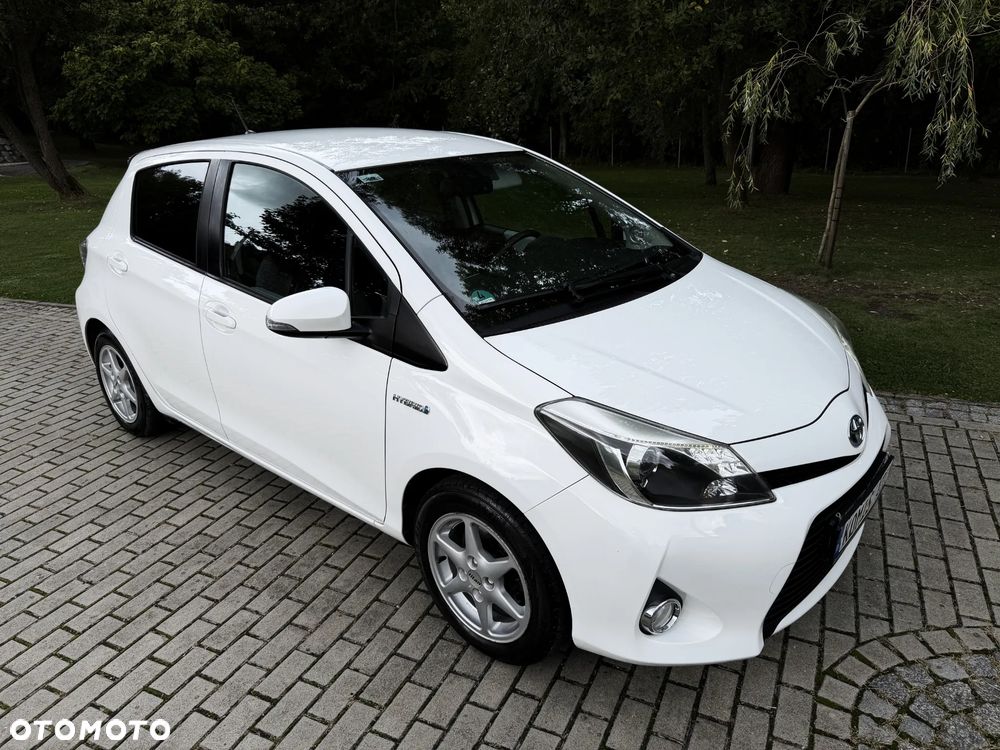Toyota Yaris 2013 photo 3