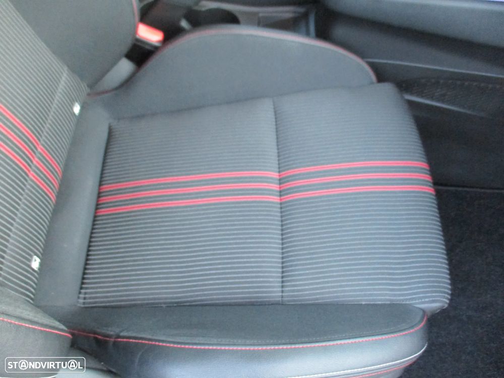 Renault Clio 1.0 TCe RS Line - 28