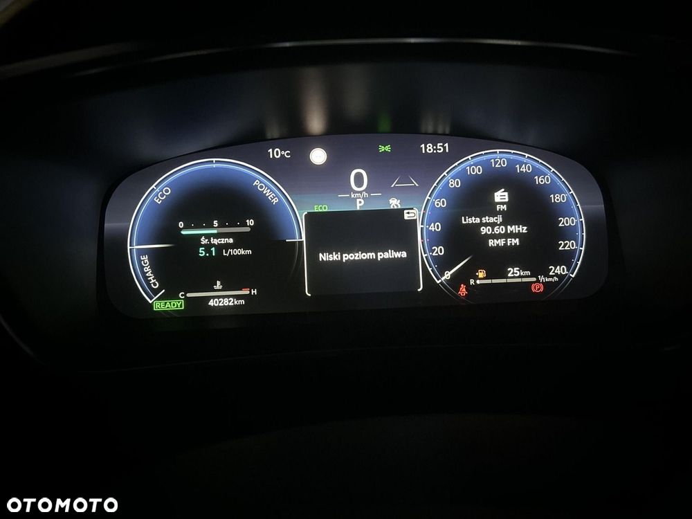 Toyota Corolla 1.8 Hybrid Style - 23