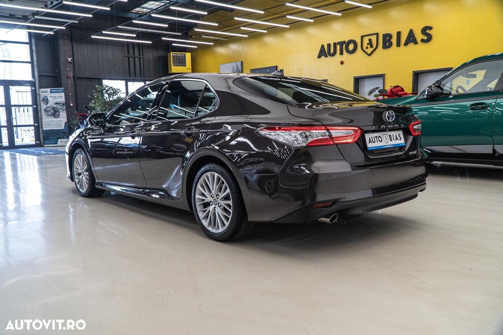 Toyota Camry 2.5 Business - 8