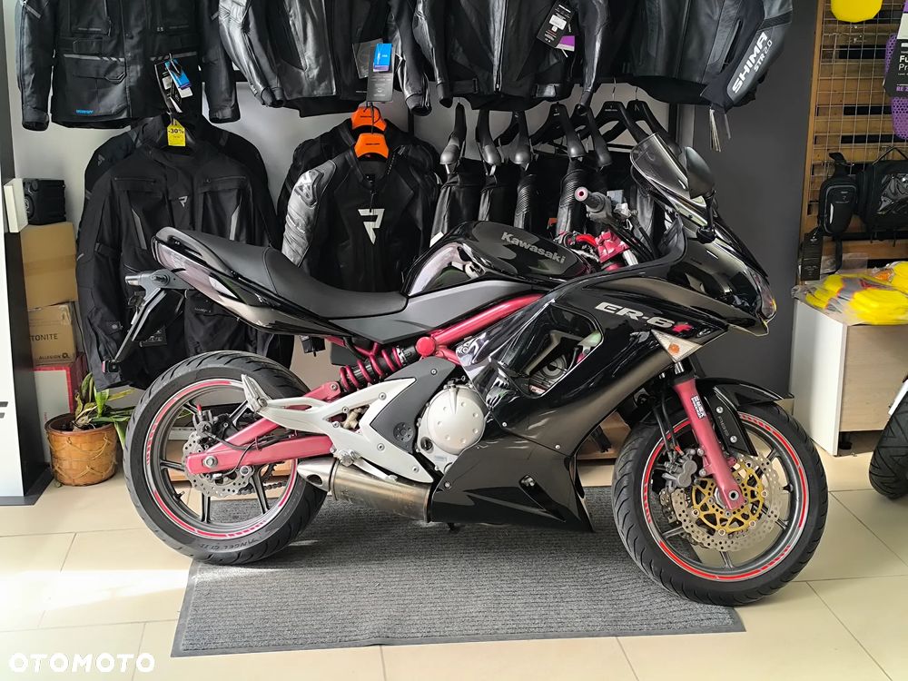 Kawasaki ER - 8