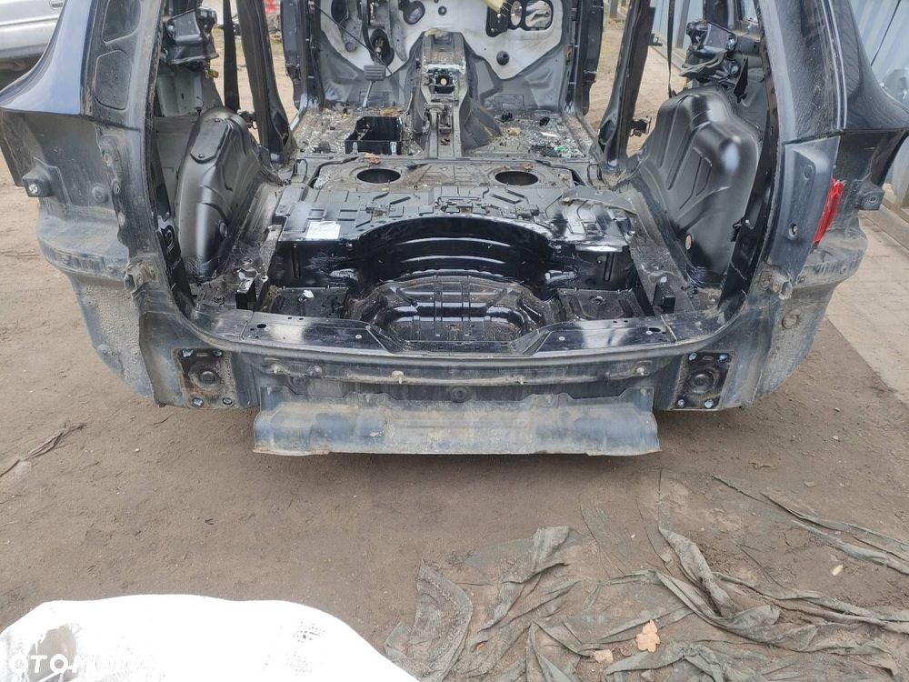 WANNA BAGAŻNIKA PAS TYLNY PORSCHE CAYENNE  I - 3