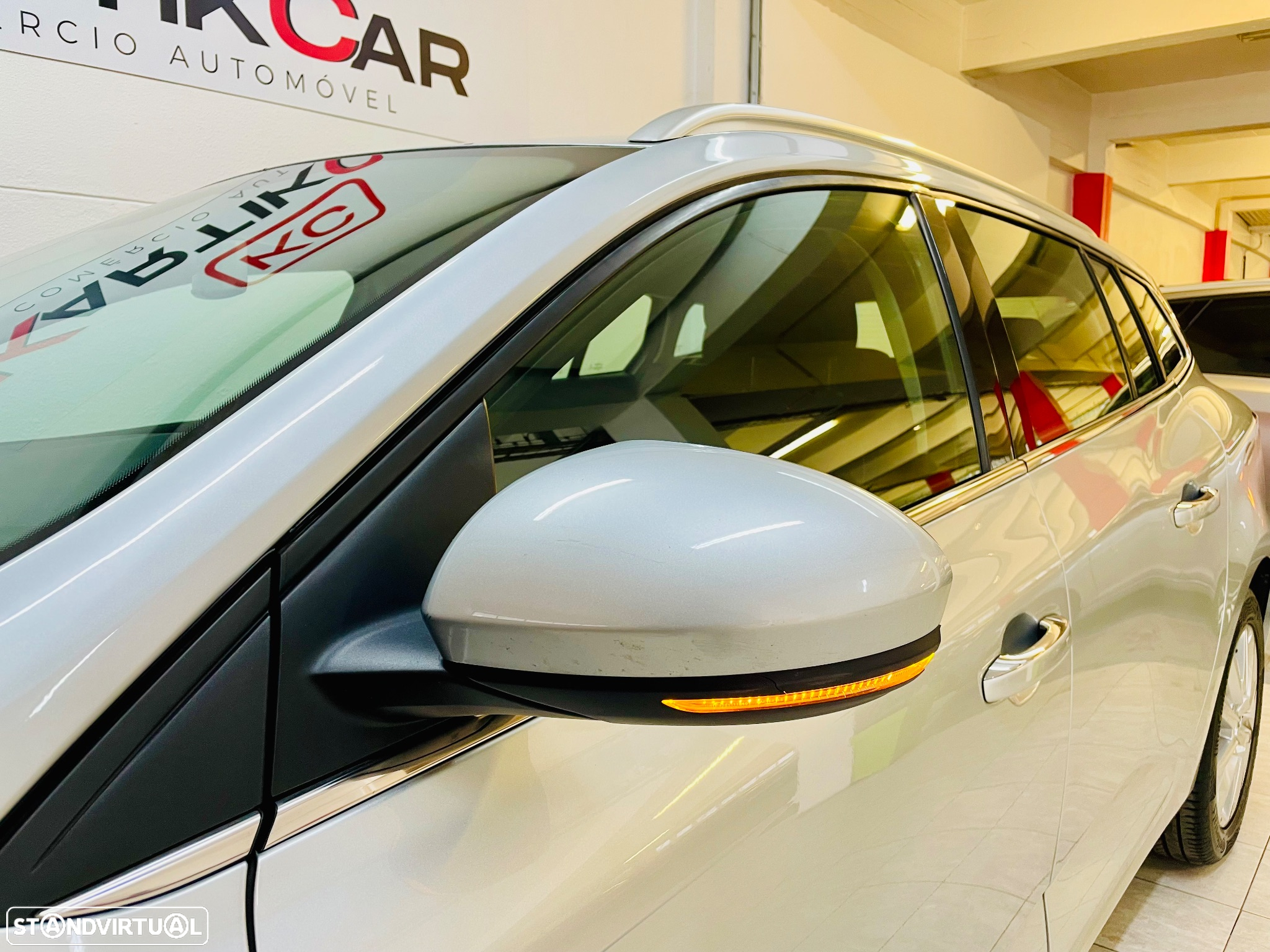 Renault Mégane Sport Tourer BLUE dCi 115 INTENS - 8