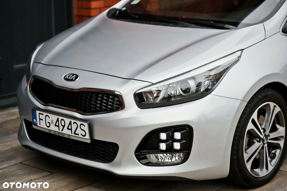 Kia Ceed Cee'd 1.6 CRDi GT Line - 17