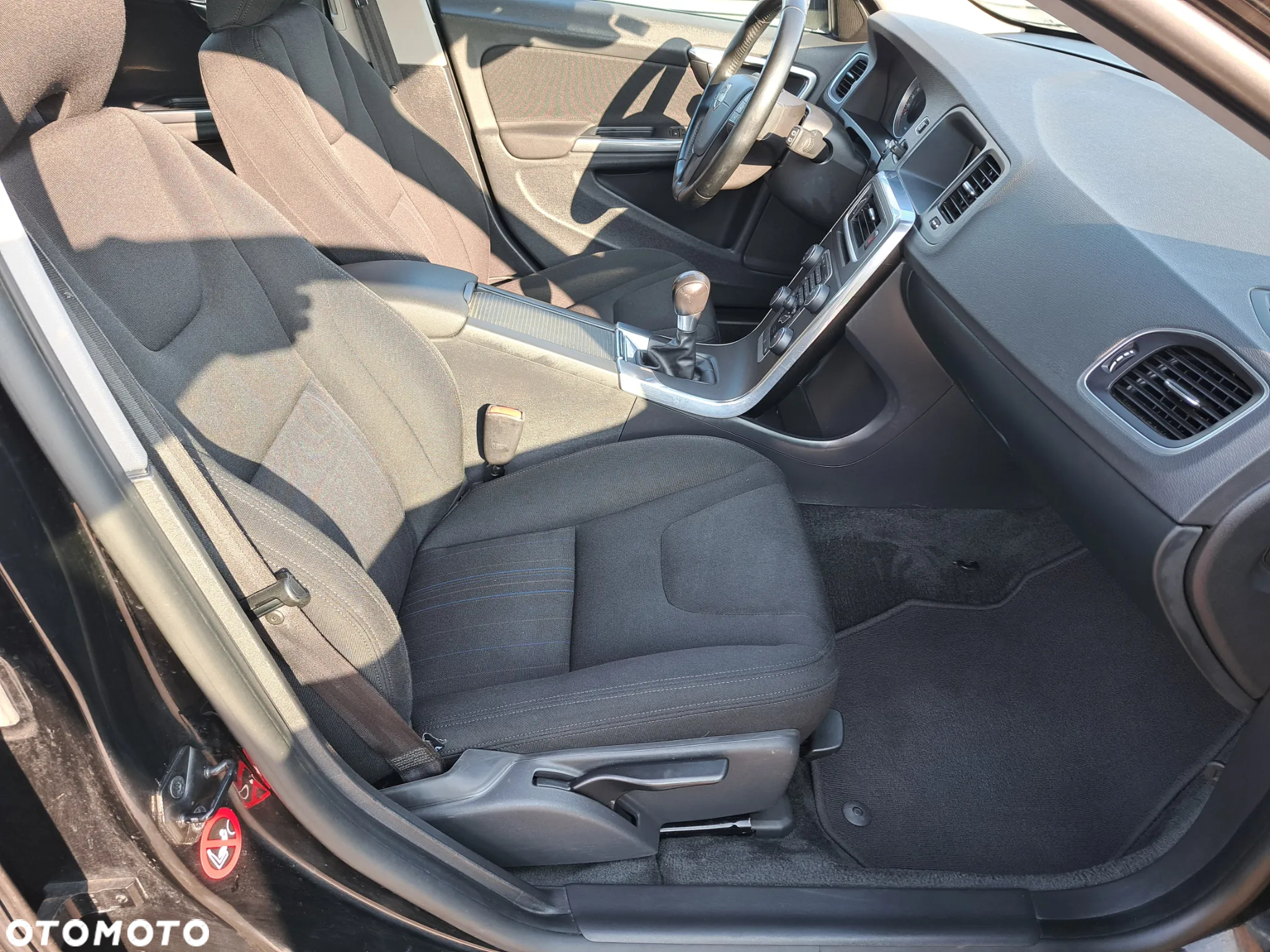 Volvo V60 D2 Kinetic - 8