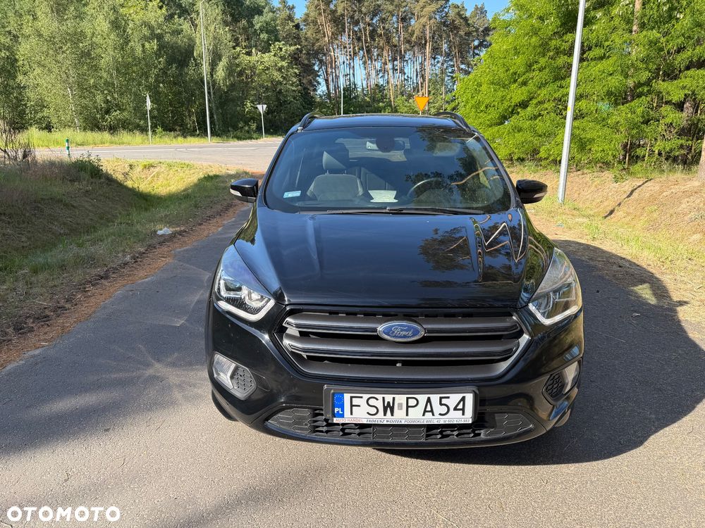Ford Kuga 1.5 EcoBoost 2x4 ST-Line - 2