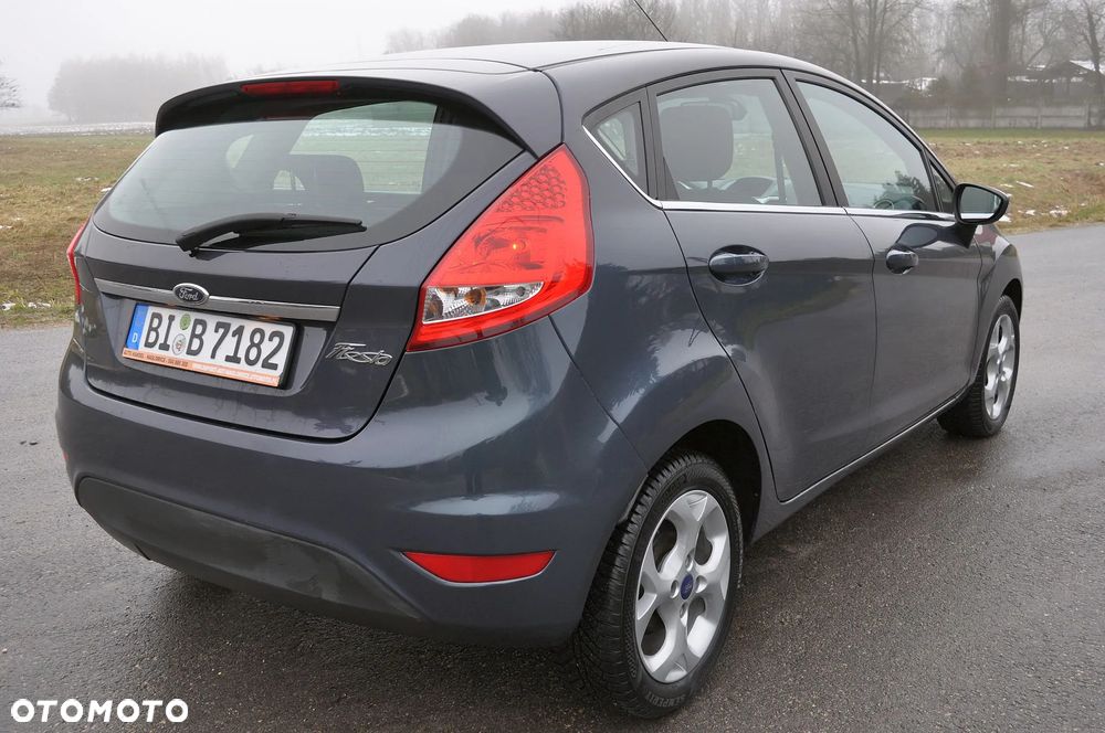 Ford Fiesta 1.4 Autom Titanium - 14