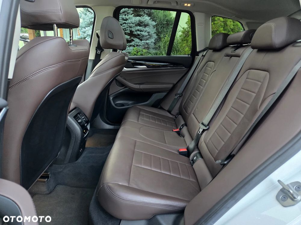 BMW X3 xDrive20d MHEV Luxury Line - 29
