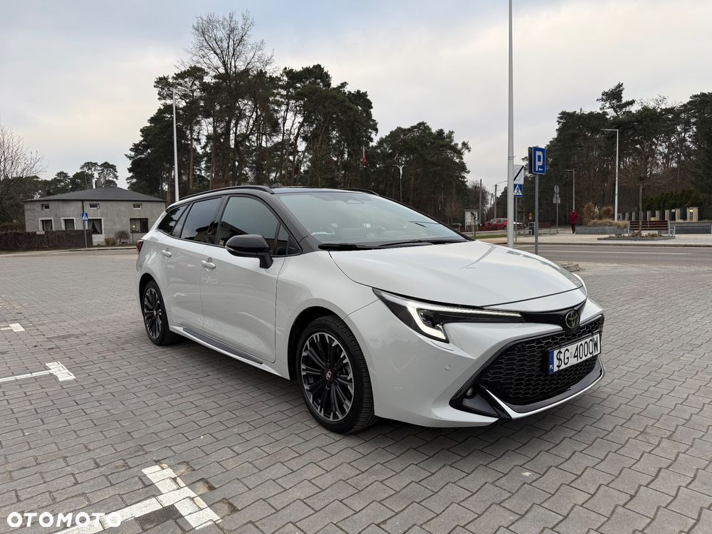 Toyota Corolla 1.8 Hybrid GR Sport - 1