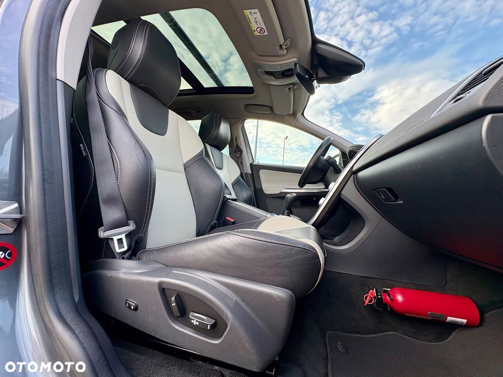 Volvo XC 60 D4 Drive-E Summum - 28
