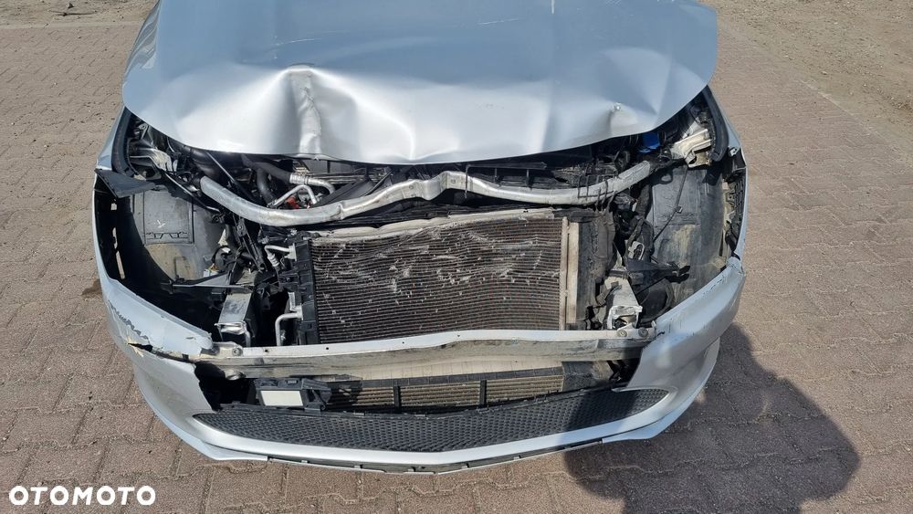 Mercedes-Benz CLA 200 d 7G-DCT UrbanStyle Edition - 37