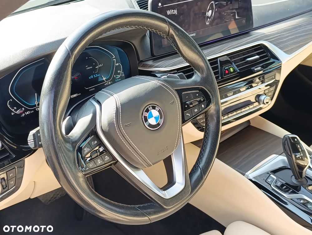 BMW Seria 5 530e - 10