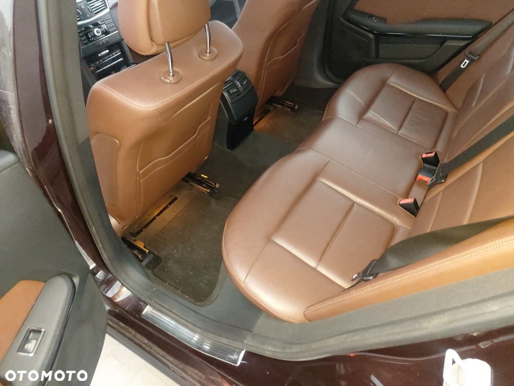 Mercedes-Benz Klasa E 300 CDI DPF BlueEFFICIENCY 7G-TRONIC Avantgarde - 14