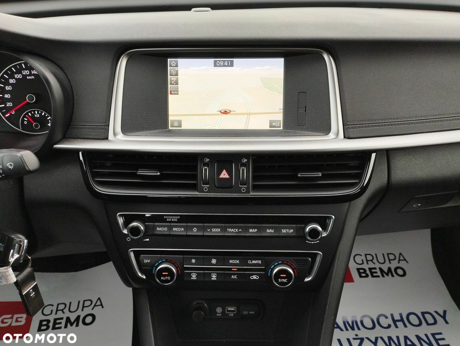 Kia Optima 2.0 L - 20