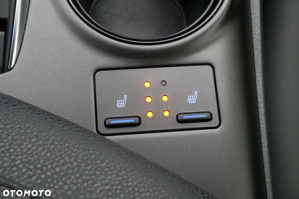 Toyota Camry 2.5 Hybrid Comfort CVT - 22