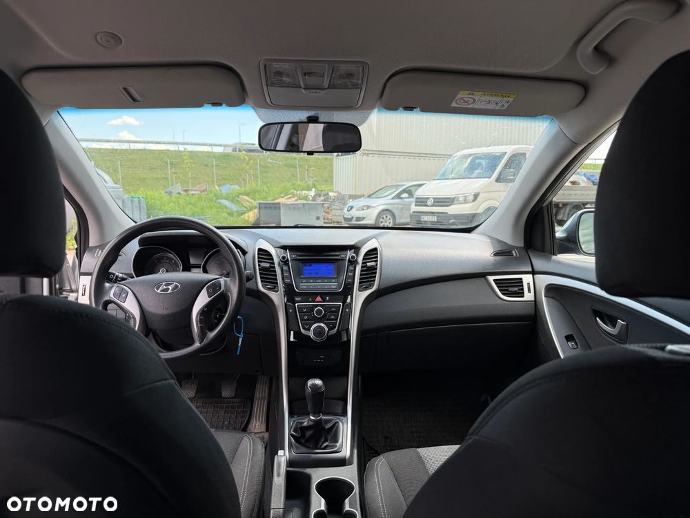 Hyundai i30 1.4 CRDi Classic + - 15