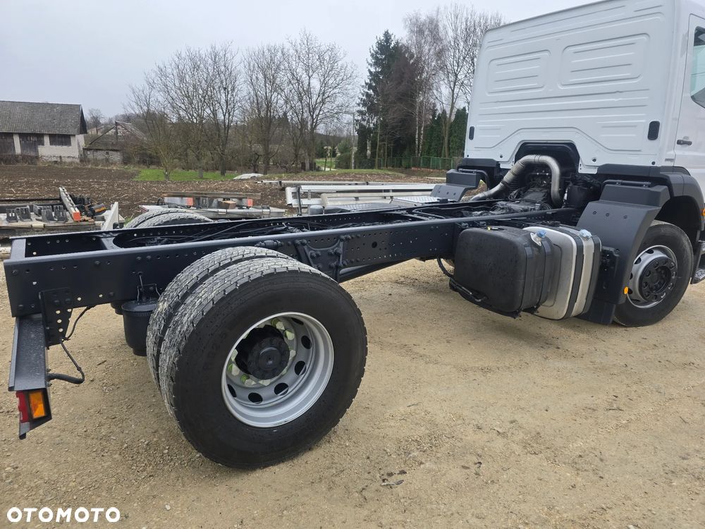 Mercedes-Benz AXOR 1829 - 7