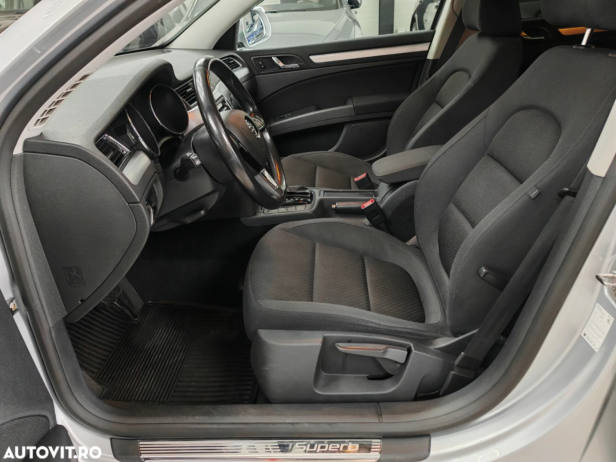 Skoda Superb 2.0 TSI Ambition - 9