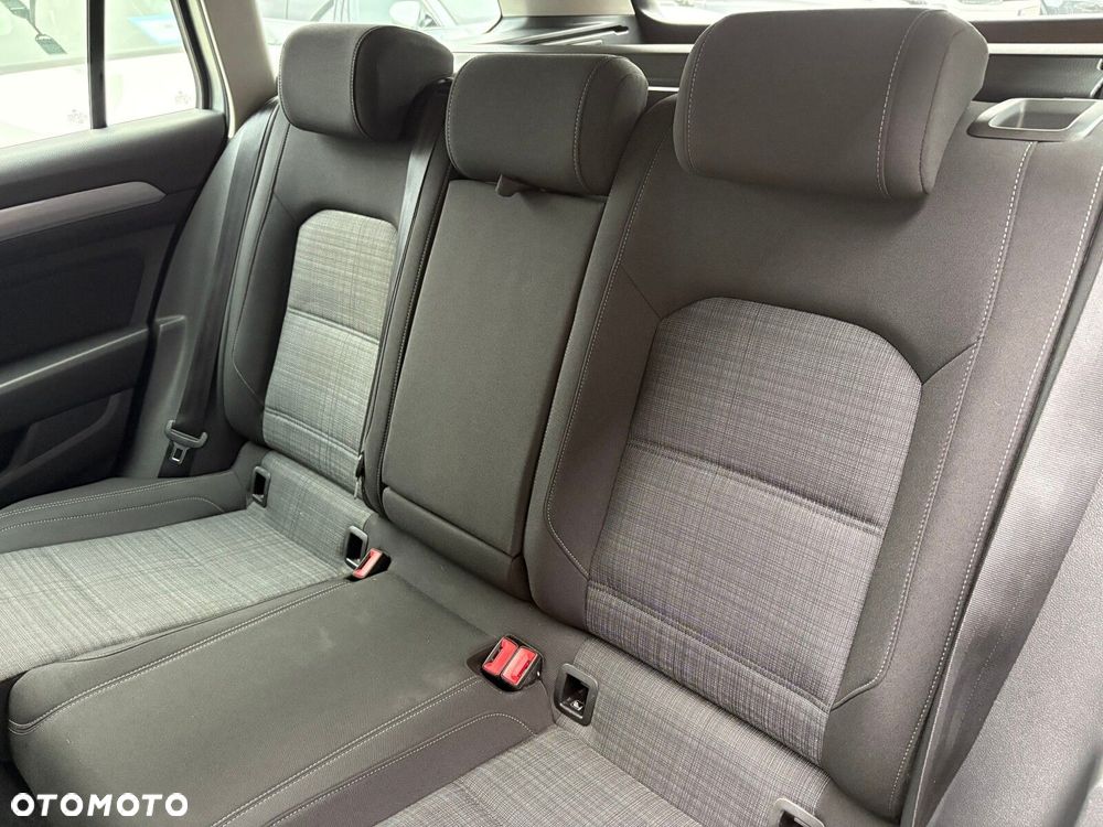 Volkswagen Passat Variant 2.0 TDI EVO Business DSG - 13