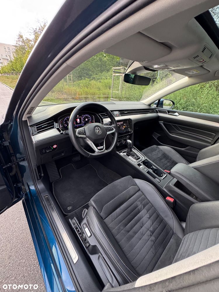 Volkswagen Passat Variant 2.0 TDI 4Mot Elegance DSG - 10