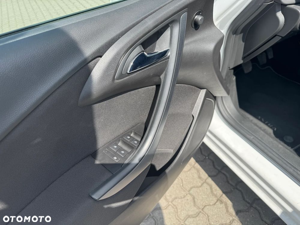 Opel Astra 1.6 Essentia - 14