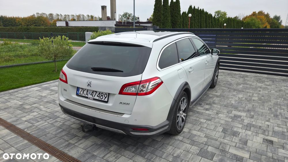 Peugeot 508 RXH Hybrid4 - 9