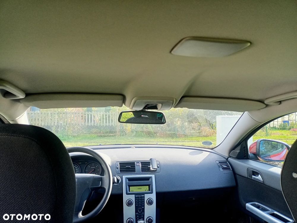 Volvo V50 1.6D DRIVe Momentum Start-Stop - 11